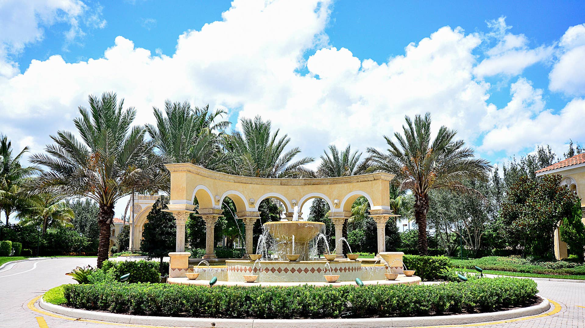 8197 Cavalli Way, Lake Worth, FL 33467 Front Fountain
