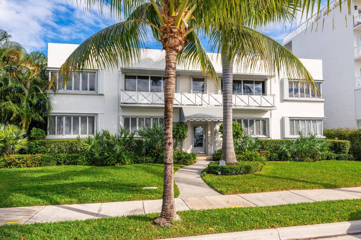 381 S Lake Drive, #16, Palm Beach, FL 33480