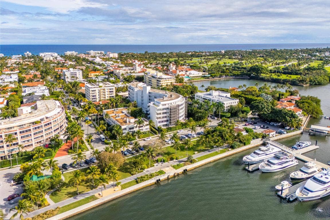 381 S Lake Drive, #16, Palm Beach, FL 33480
