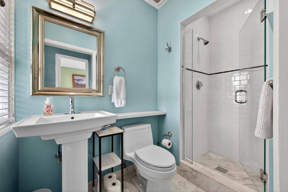 381 S Lake Drive, #16, Palm Beach, FL 33480