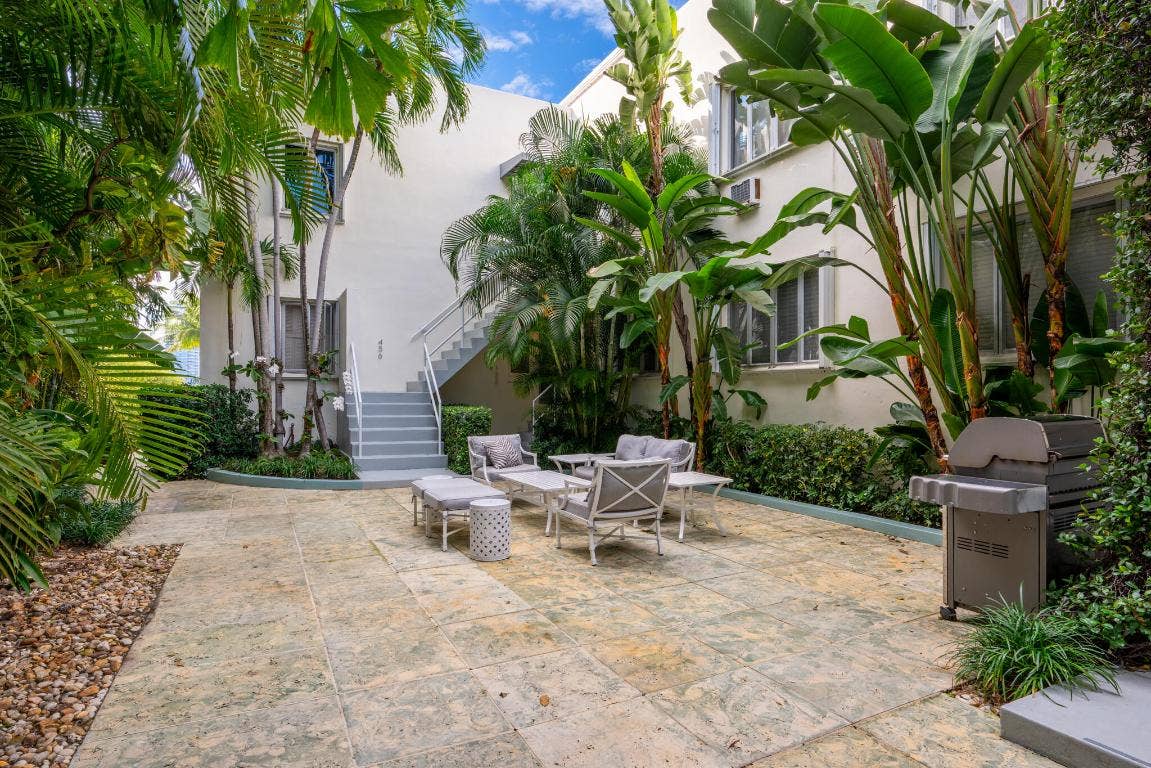 381 S Lake Drive, #16, Palm Beach, FL 33480