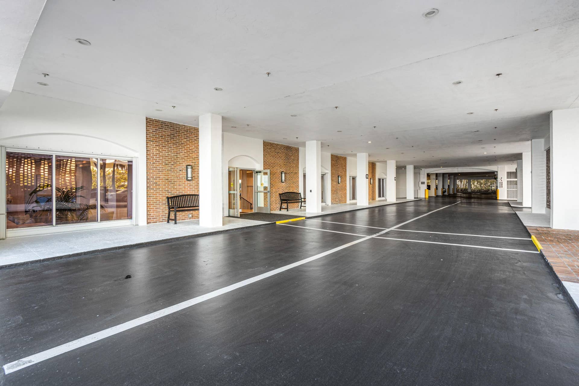 100 Worth Avenue, #308, Palm Beach, FL 33480 040-100WorthAvenue-PalmBeach-FL-33480-FU