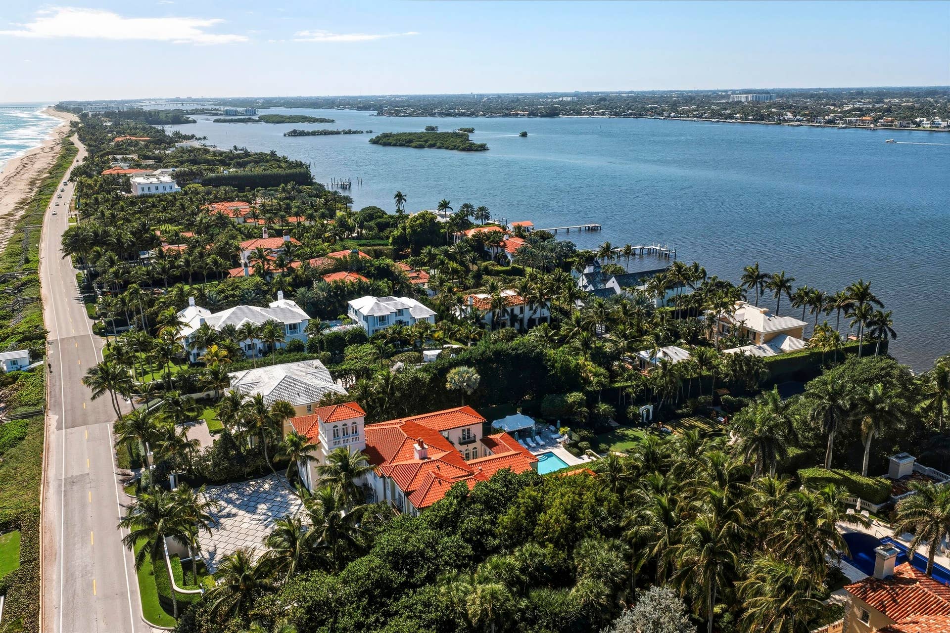 127 Ocean View Road, Palm Beach, FL 33480 DJI_20260116120614_0094_D_with_grass
