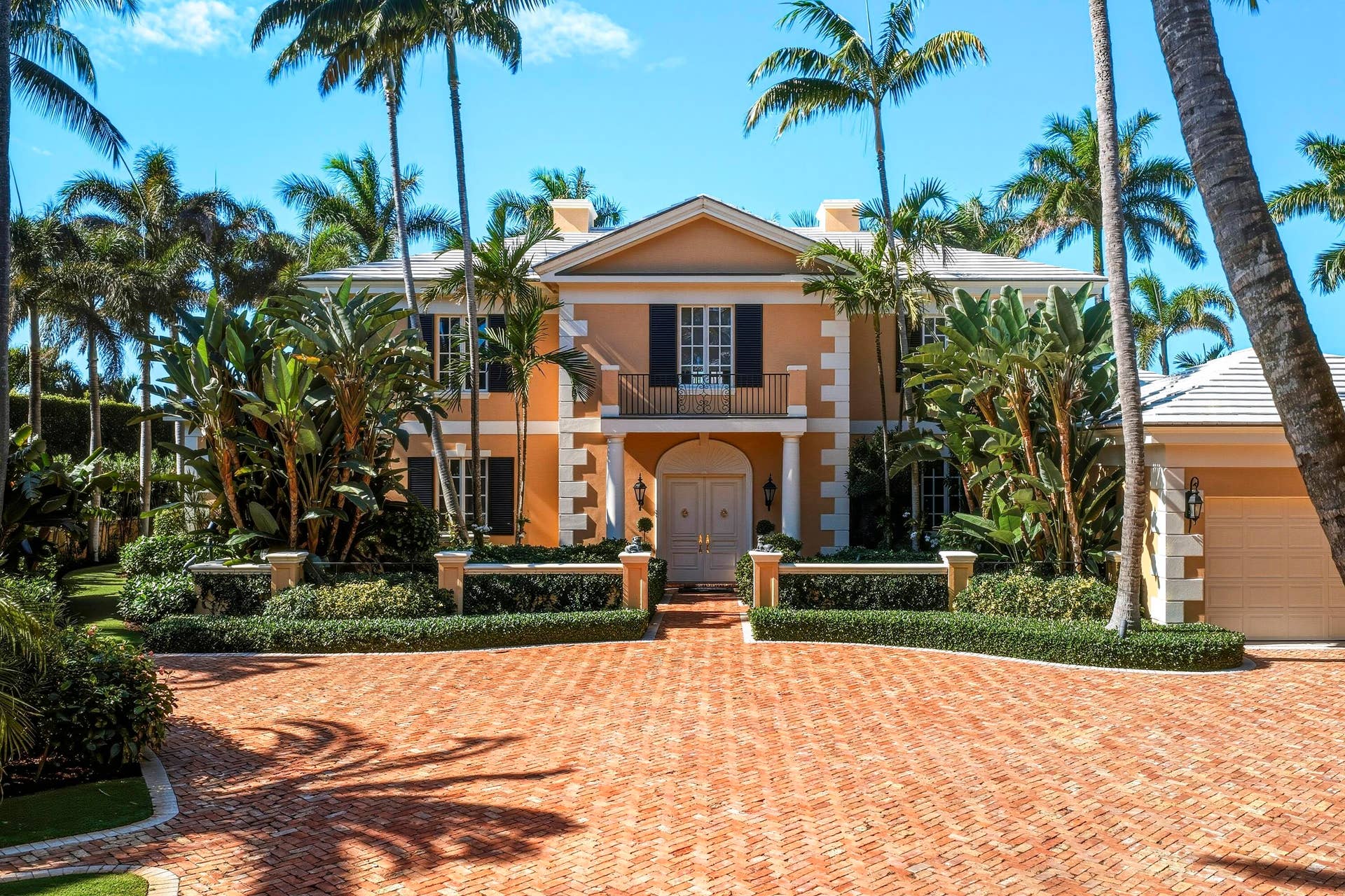 127 Ocean View Road, Palm Beach, FL 33480 DJI_20260116121804_0120_D_with_grass