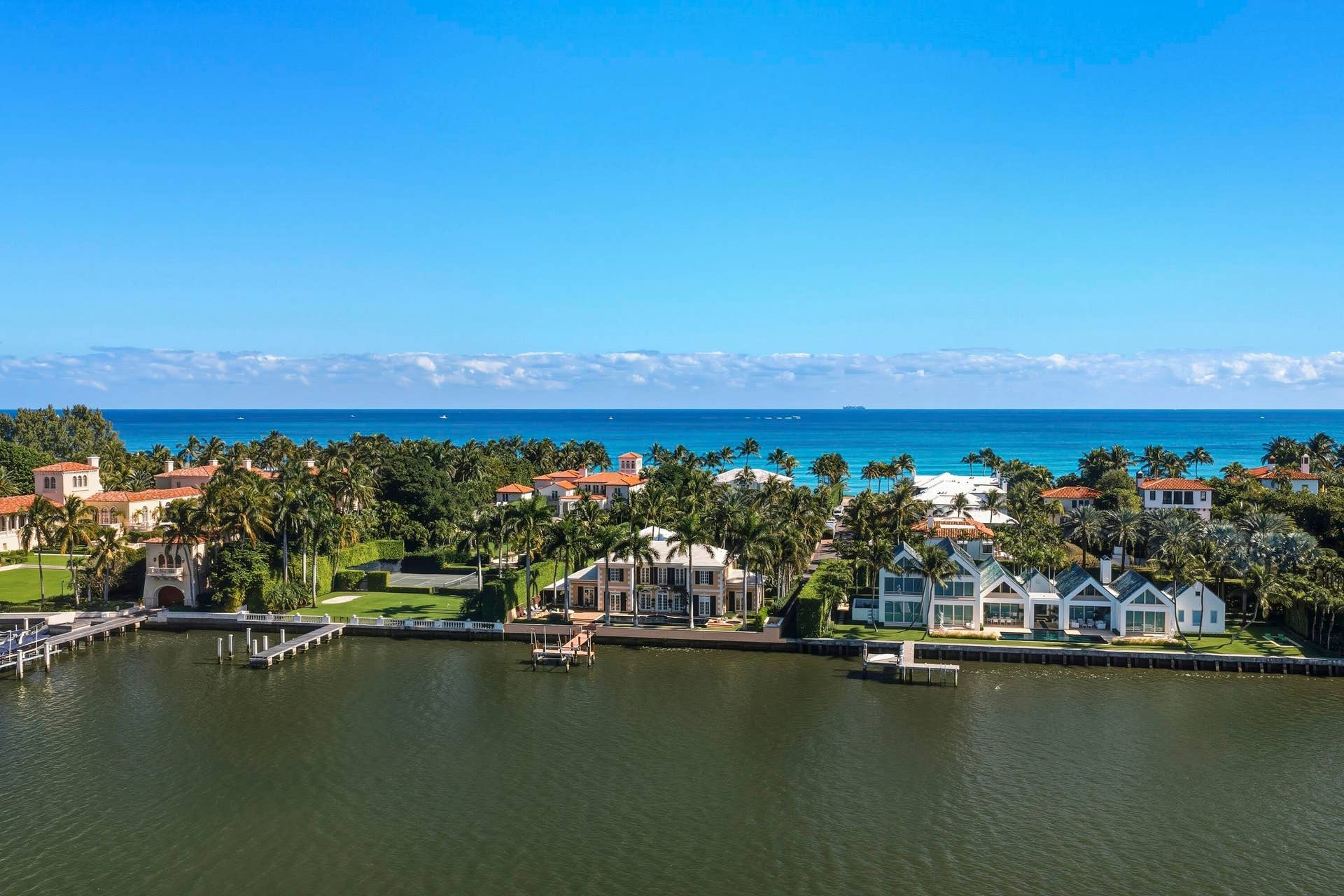 127 Ocean View Road, Palm Beach, FL 33480 DJI_20260116122108_0147_D_with_grass