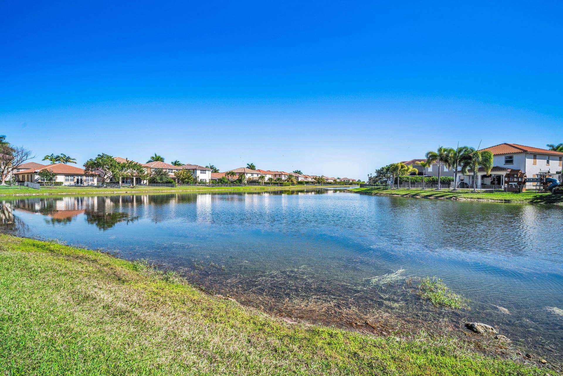 8620 Waterside Court, Parkland, FL 33076 Expansive Lake View