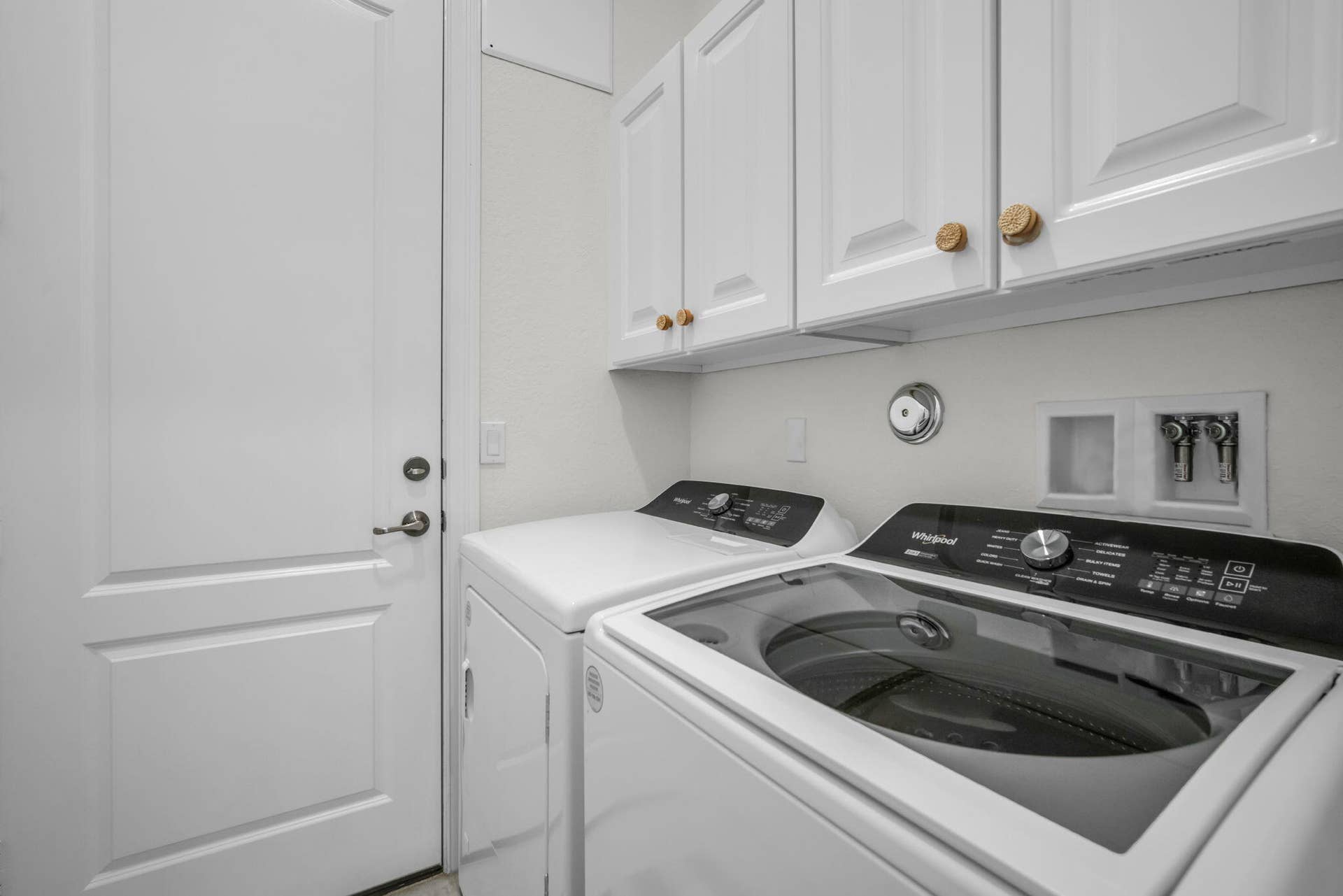 8620 Waterside Court, Parkland, FL 33076 Laundry Room