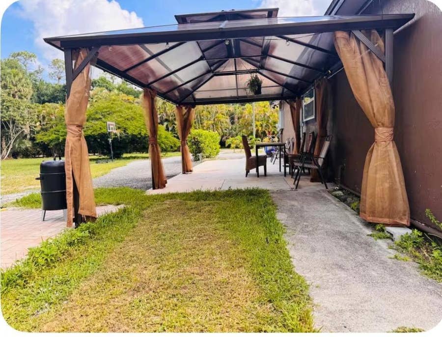Property photo for 214 Westwood Circle E, West Palm Beach, FL