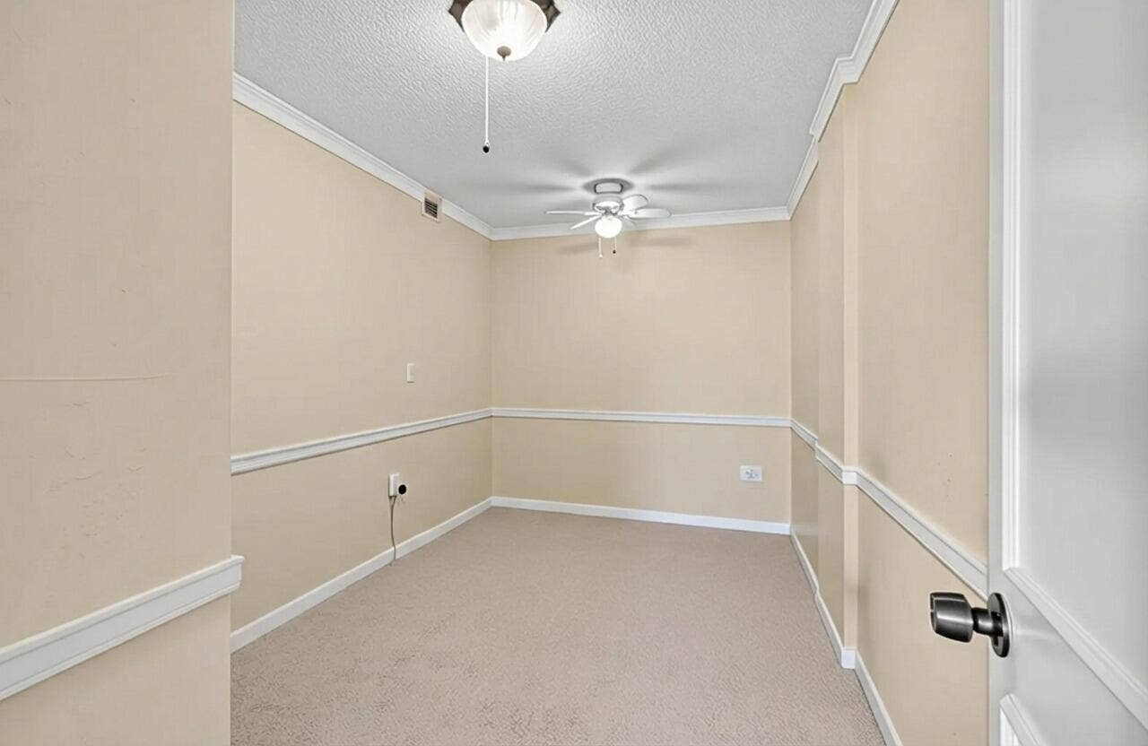 8. Flex Room