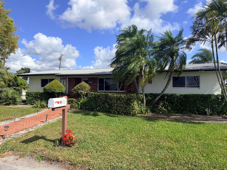 Property photo for 955 NW 4th St Street, Belle Glade, FL