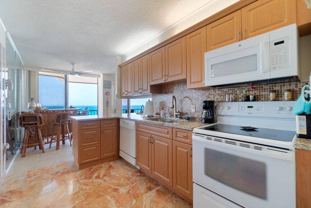 4200 N Ocean Drive, #1-1806, Singer Island, FL 33404