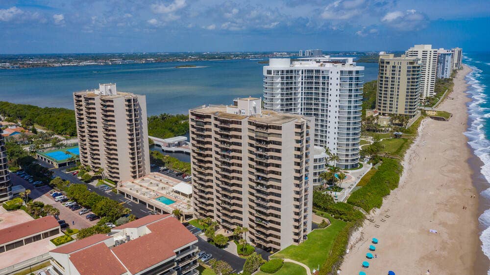 4200 N Ocean Drive, #1-1806, Singer Island, FL 33404