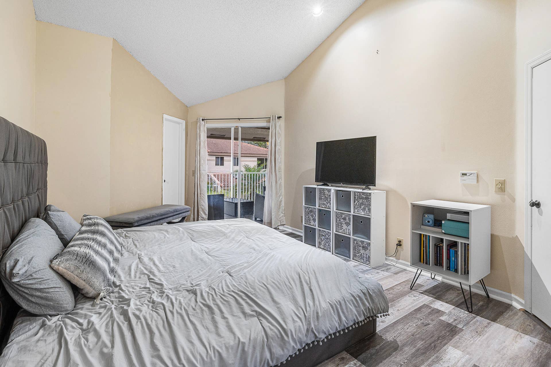 6626 Via Regina, Boca Raton, FL 33433 Primary Bedroom