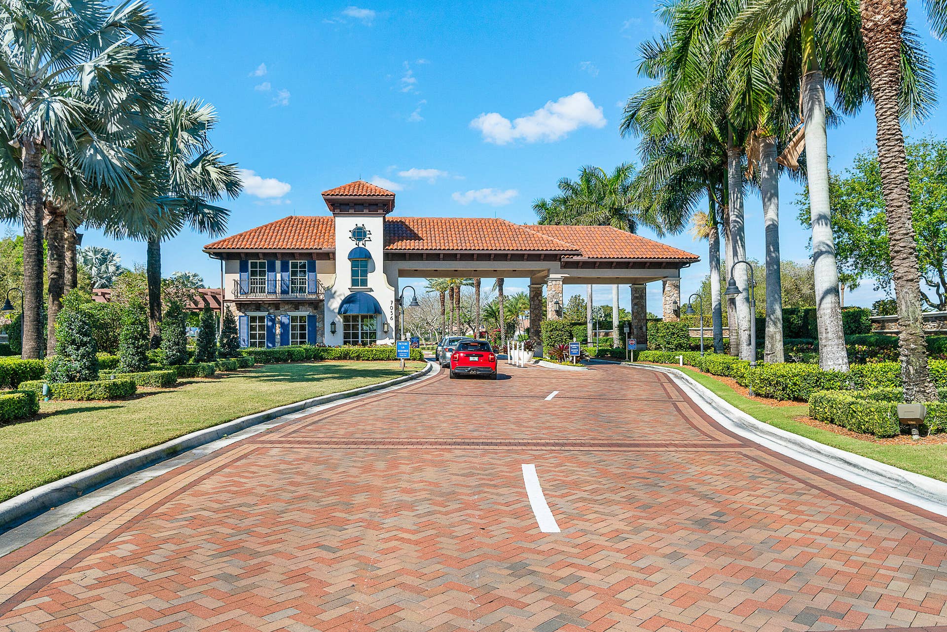 6626 Via Regina, Boca Raton, FL 33433 Community