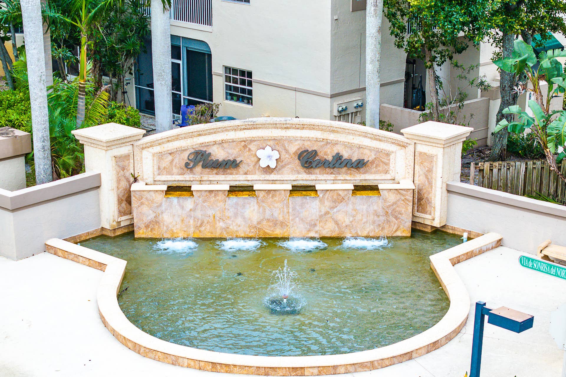 6626 Via Regina, Boca Raton, FL 33433 Community