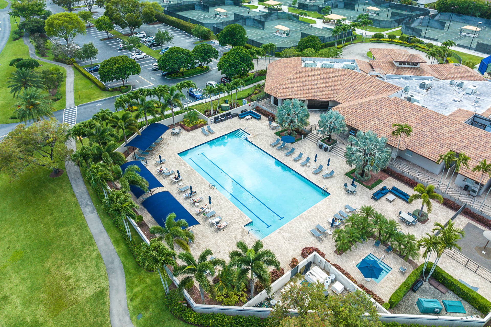 6626 Via Regina, Boca Raton, FL 33433 Community Pool