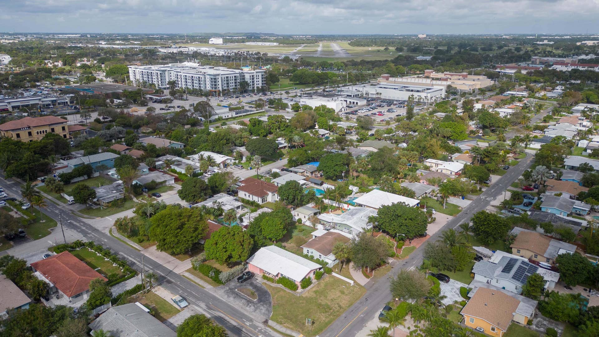 405 NE 24th Avenue, Pompano Beach, FL 33062 405 NE 24th Avenue, Pompano Beach, FL 33062