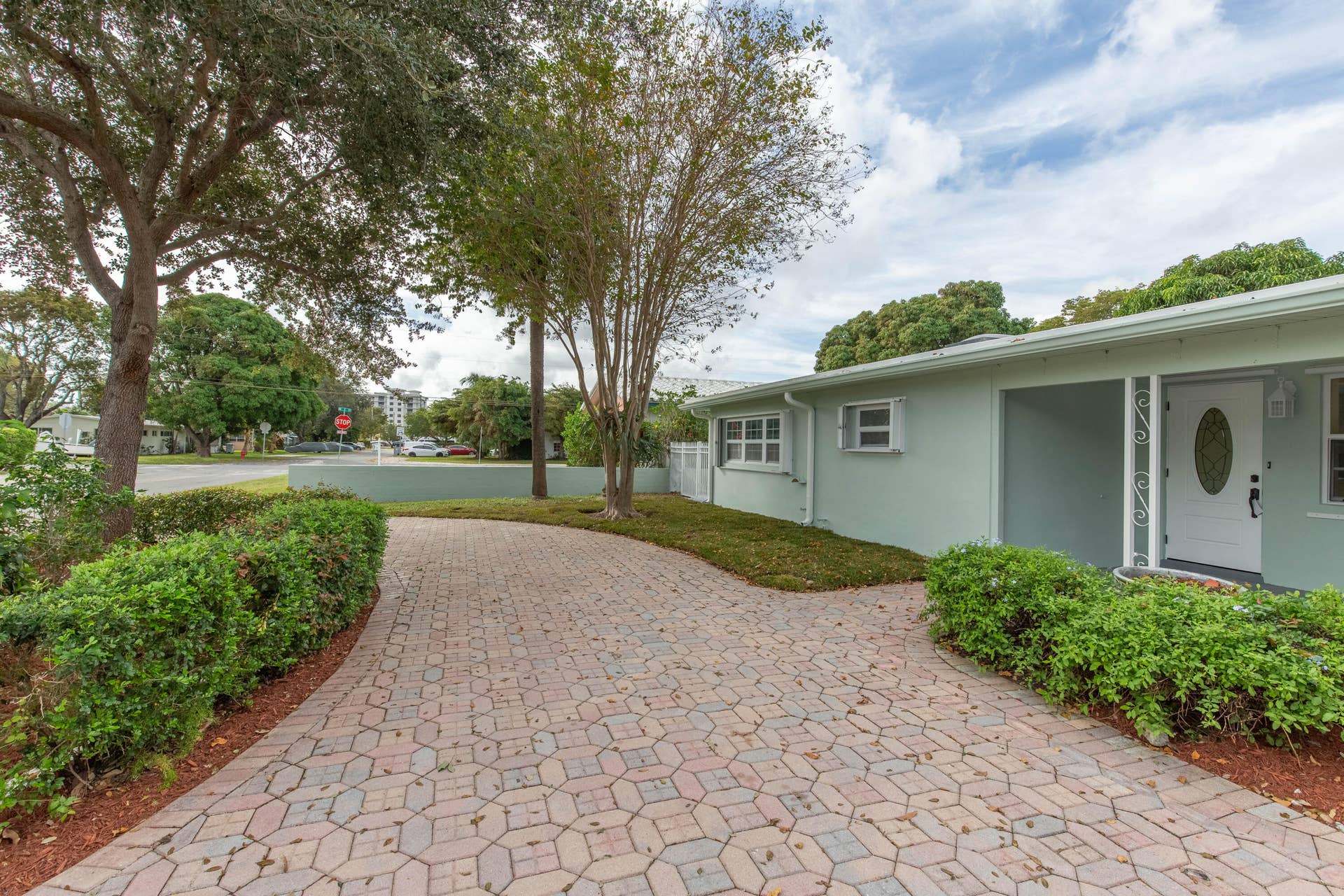 405 NE 24th Avenue, Pompano Beach, FL 33062 405 NE 24th Avenue, Pompano Beach, FL 33062
