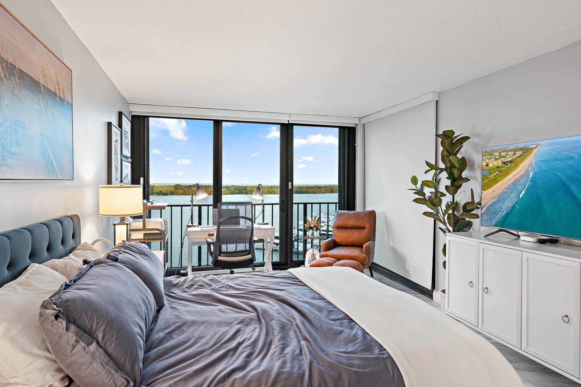 124 Lakeshore Dr unit 929-20