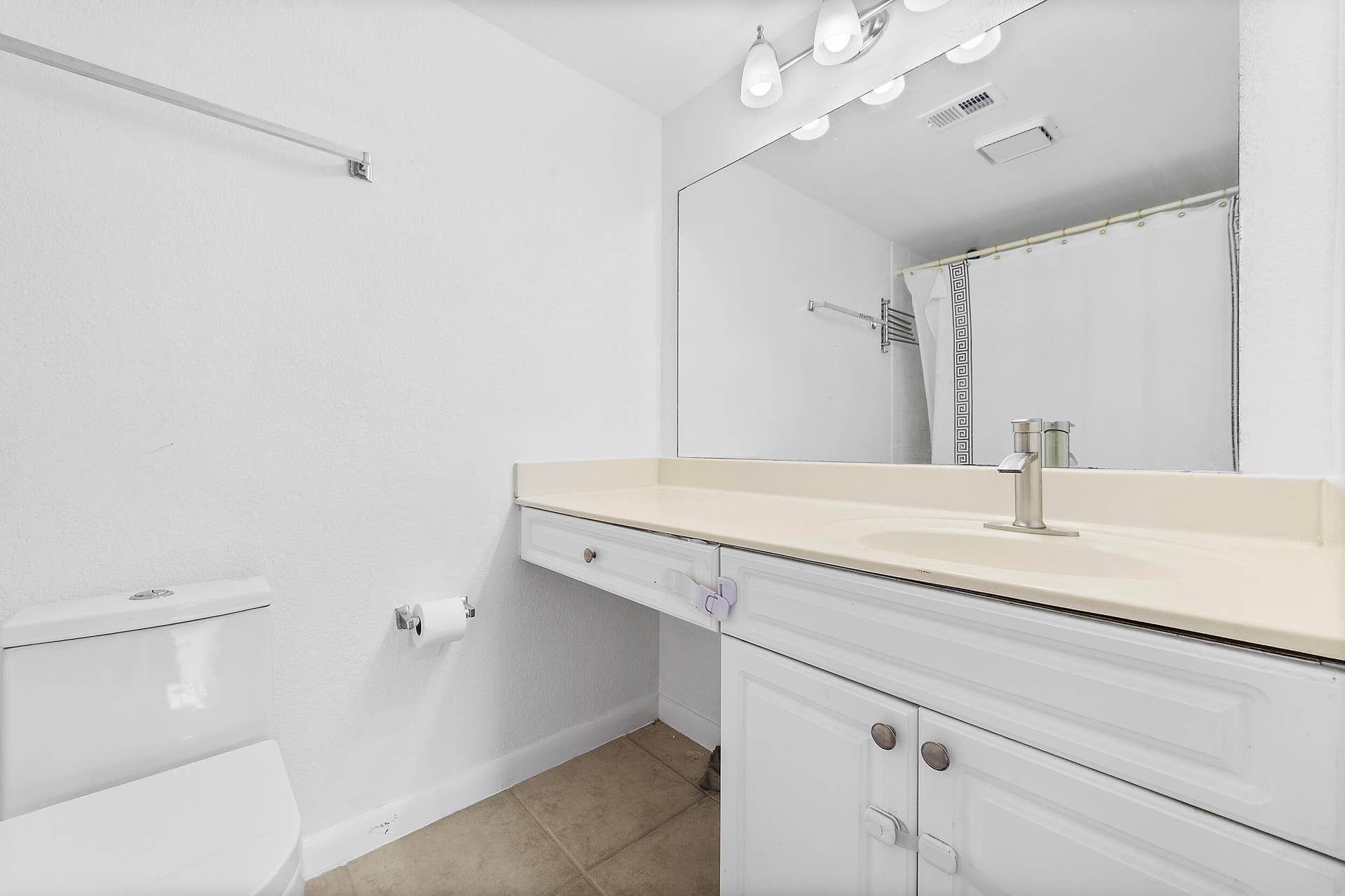 8141 Severn Drive, #B, Boca Raton, FL 33433 8141 Severn Drive, #B, Boca Raton, FL 33433