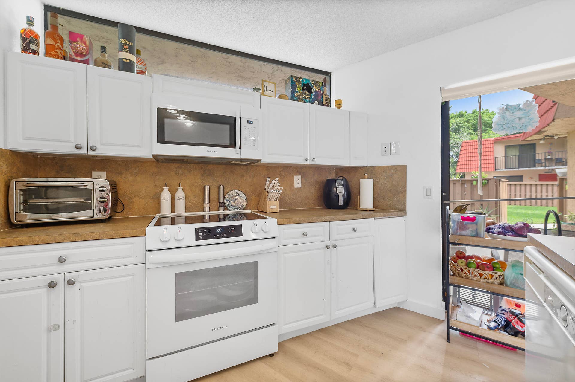 8141 Severn Drive, #B, Boca Raton, FL 33433 8141 Severn Drive, #B, Boca Raton, FL 33433