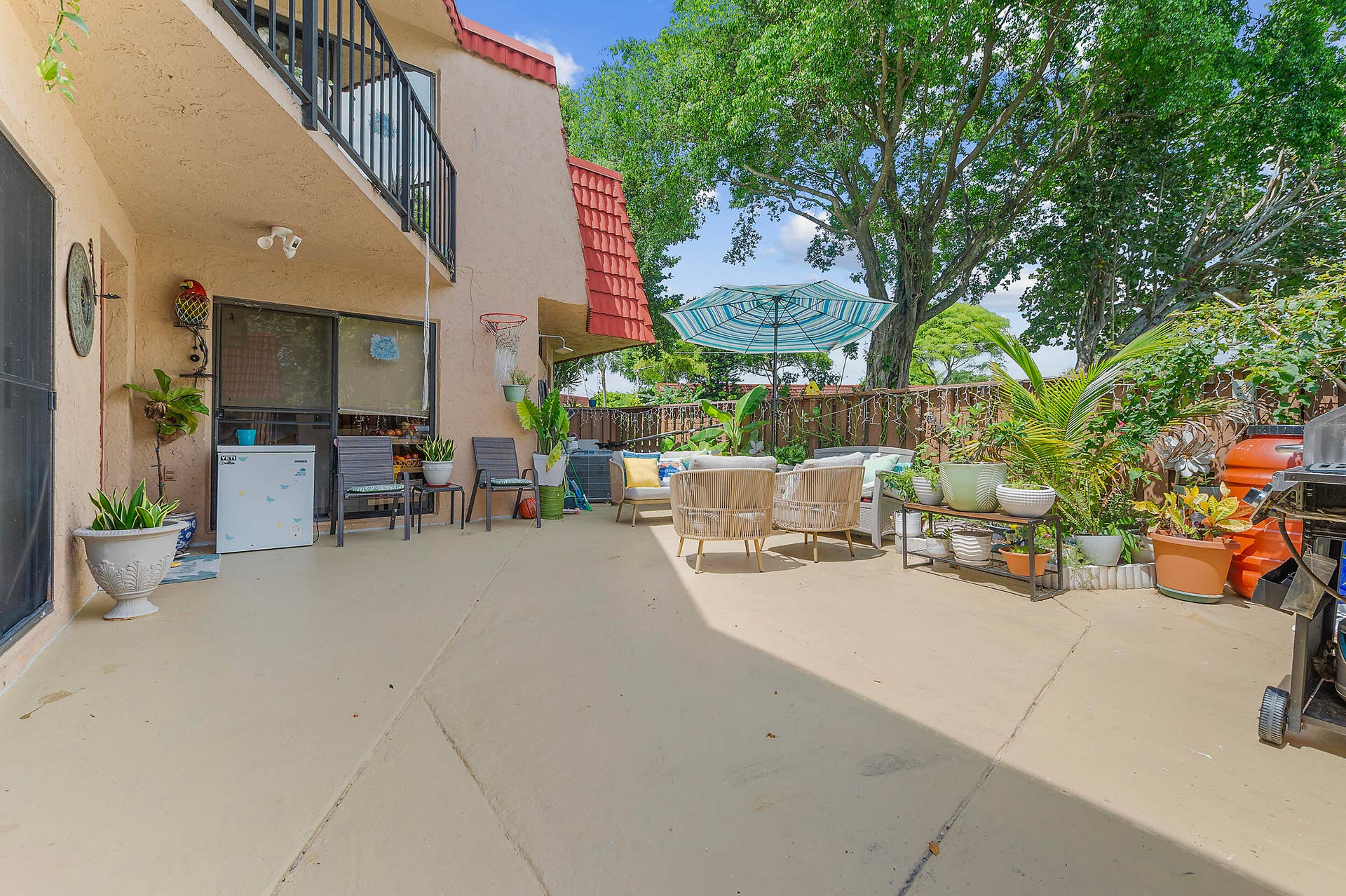 8141 Severn Drive, #B, Boca Raton, FL 33433 8141 Severn Drive, #B, Boca Raton, FL 33433