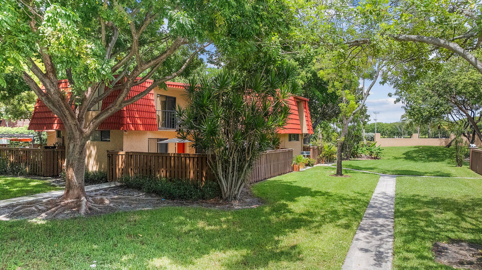 8141 Severn Drive, #B, Boca Raton, FL 33433 8141 Severn Drive, #B, Boca Raton, FL 33433