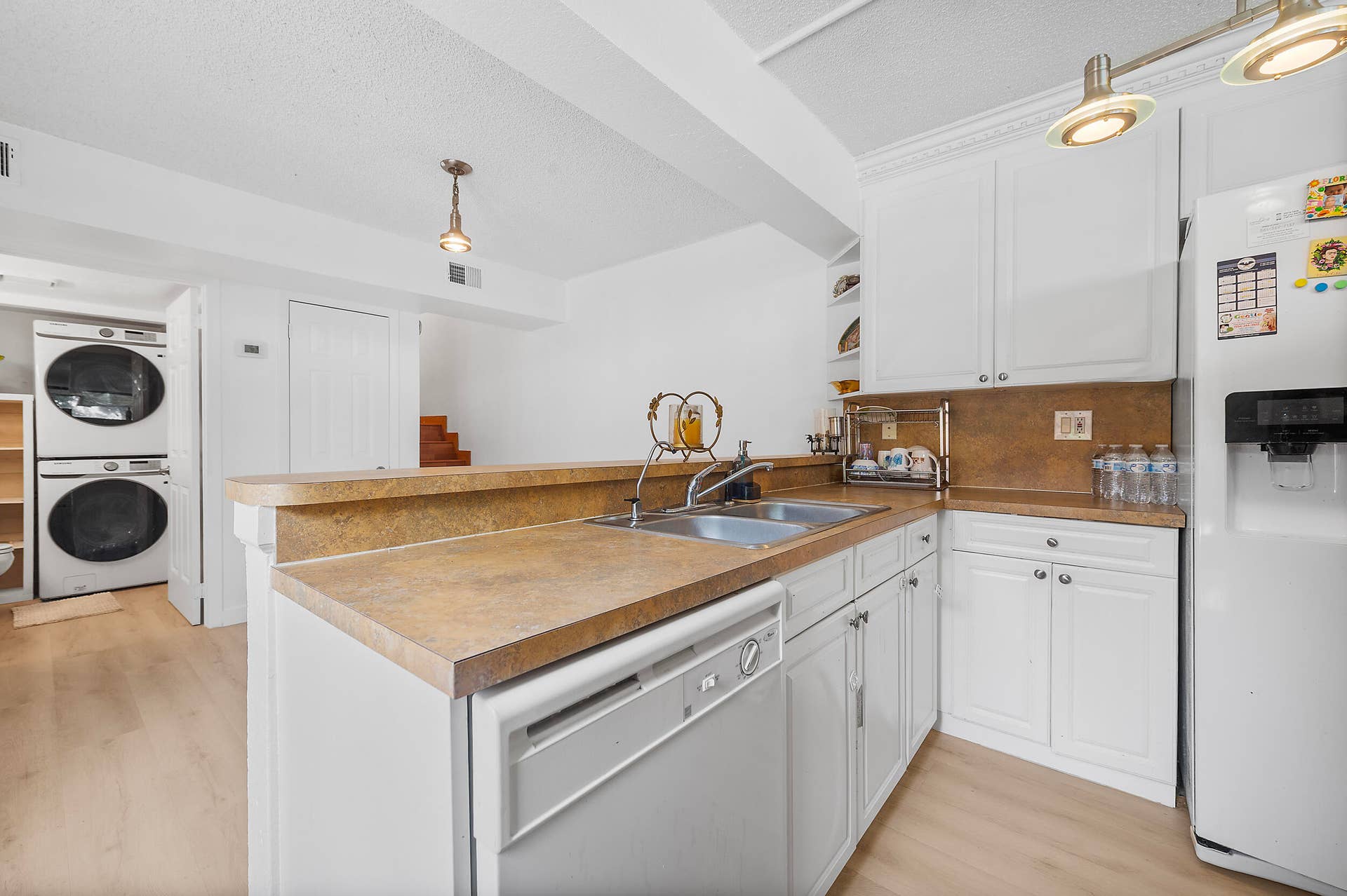 8141 Severn Drive, #B, Boca Raton, FL 33433 8141 Severn Drive, #B, Boca Raton, FL 33433