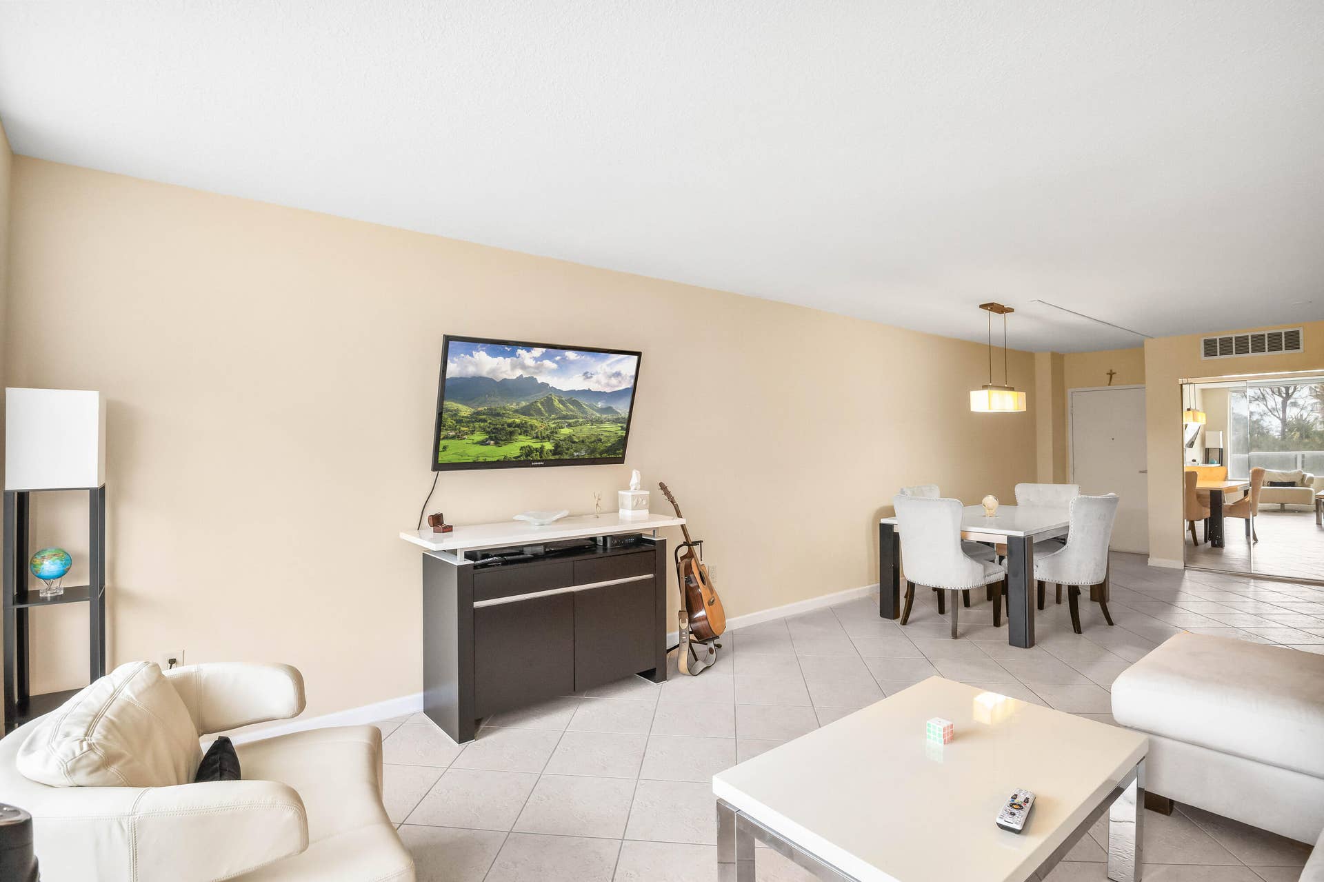 3450 S Ocean Boulevard, #106, Palm Beach, FL 33480 living room