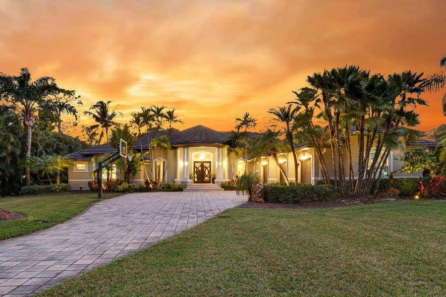 Property photo for 18512 SE Old Trail Drive E, Jupiter, FL