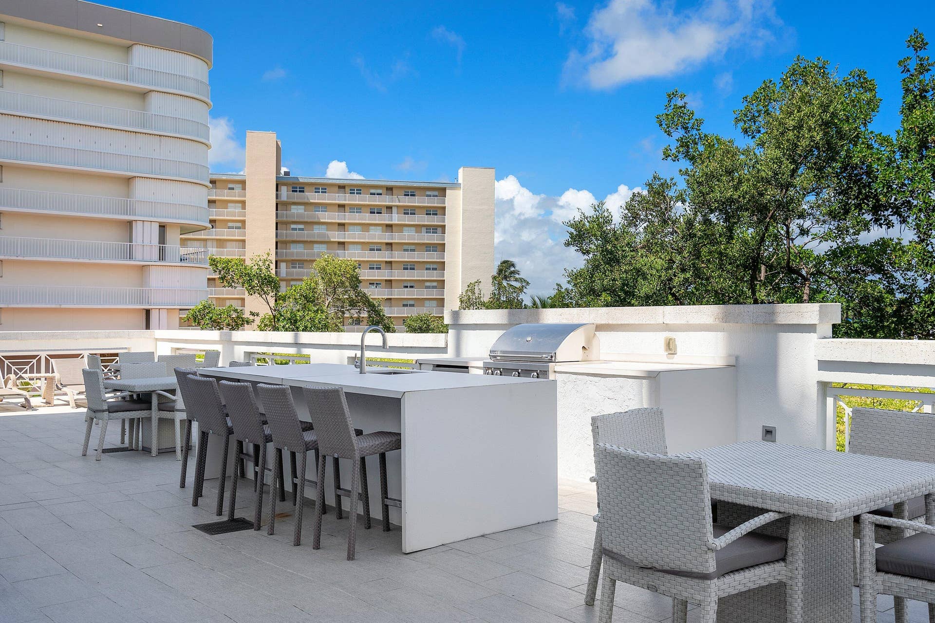 072-3200SouthOceanBoulevard-201-Highland