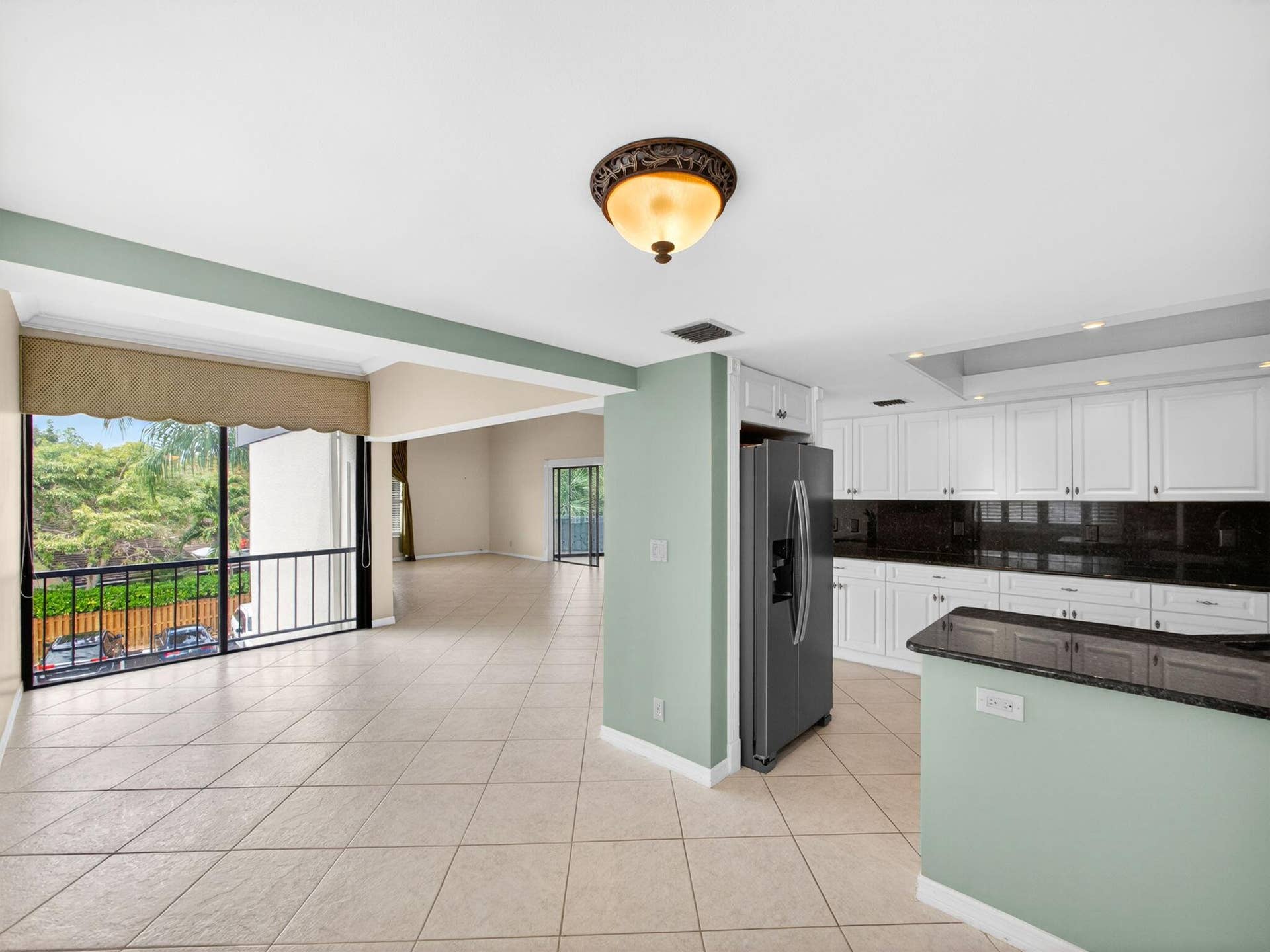 1660 Twelve Oaks Way, #303, North Palm Beach, FL 33408 Long Kitchen View