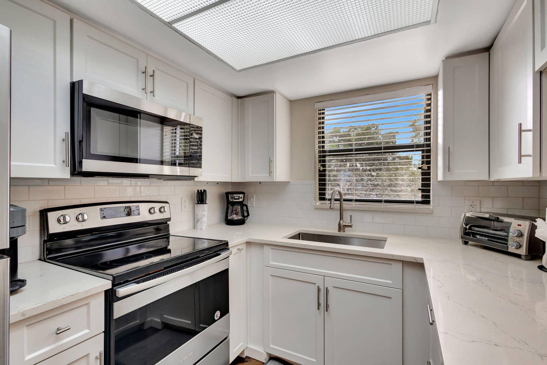 600 Uno Lago Drive, #205, Juno Beach, Juno Beach, FL 33408 Kitchen