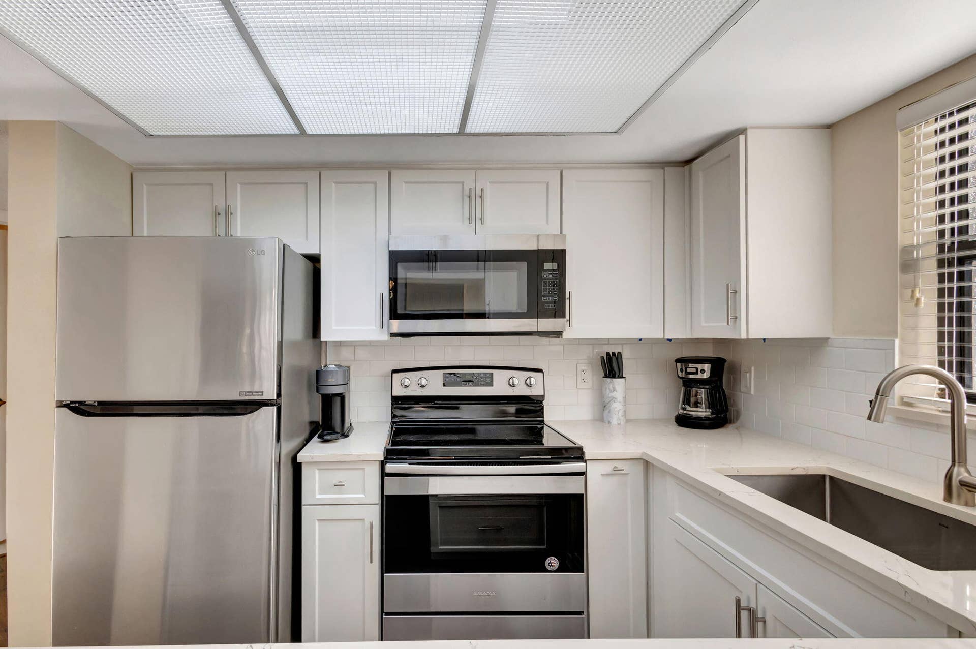 600 Uno Lago Drive, #205, Juno Beach, Juno Beach, FL 33408 Kitchen