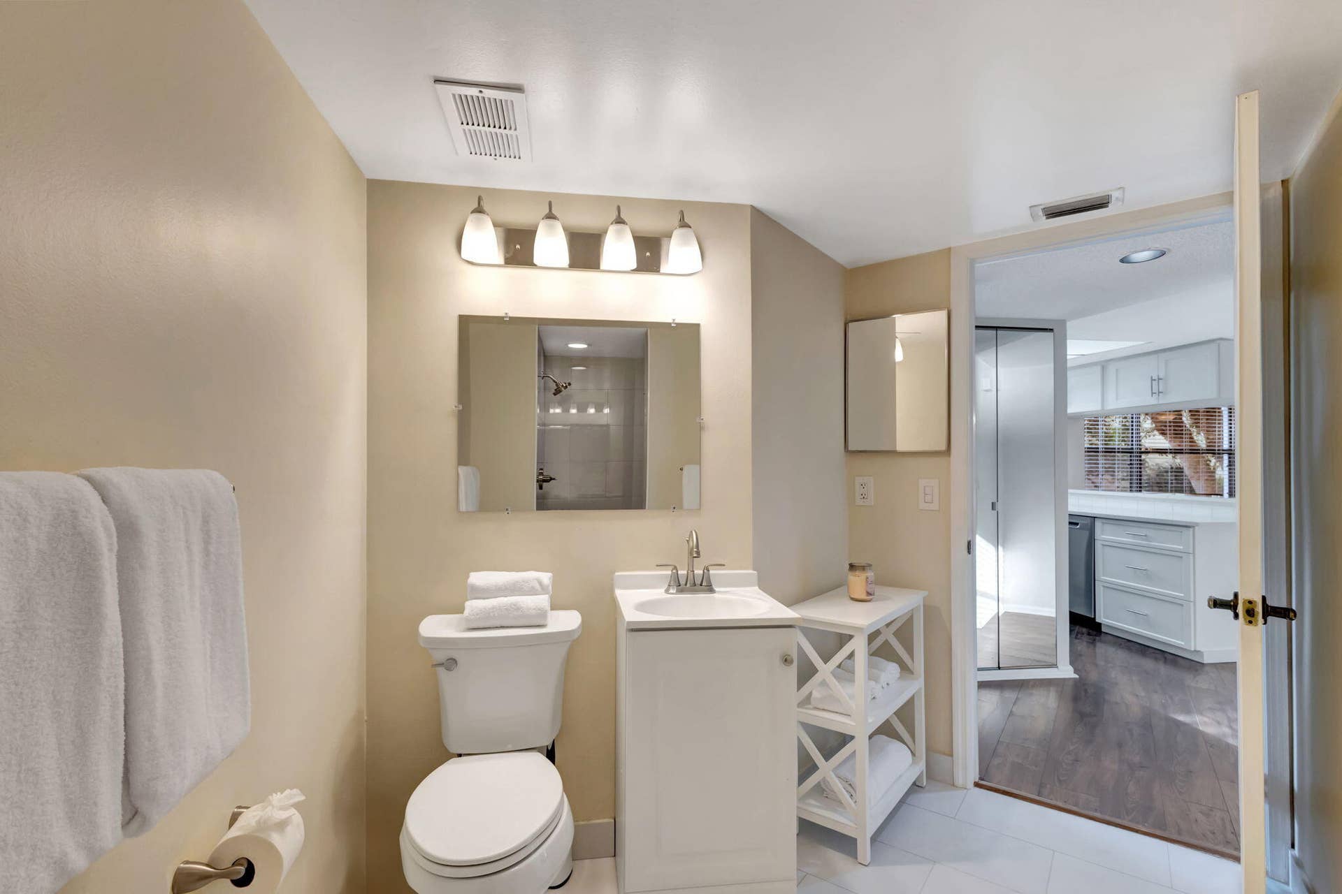 600 Uno Lago Drive, #205, Juno Beach, Juno Beach, FL 33408 2nd Bath