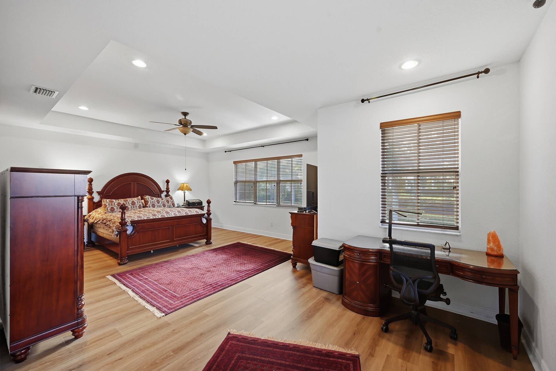 Large Main Bedroom
