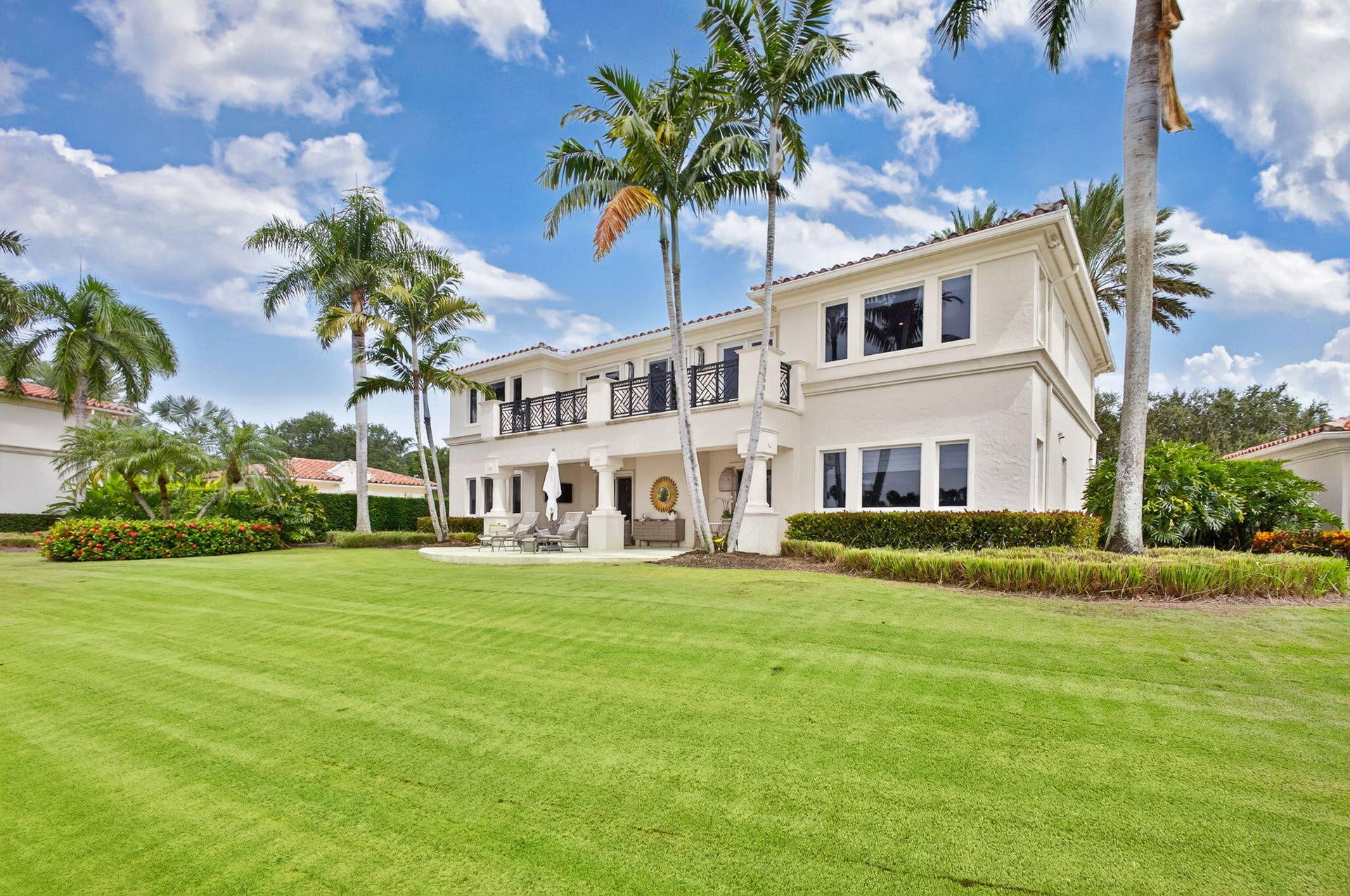 11912 Palma Drive, Palm Beach Gardens, FL 33418 Sideview of Property
