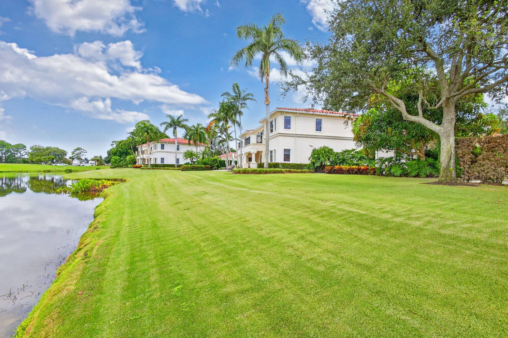 11912 Palma Drive, Palm Beach Gardens, FL 33418 Rear Side View