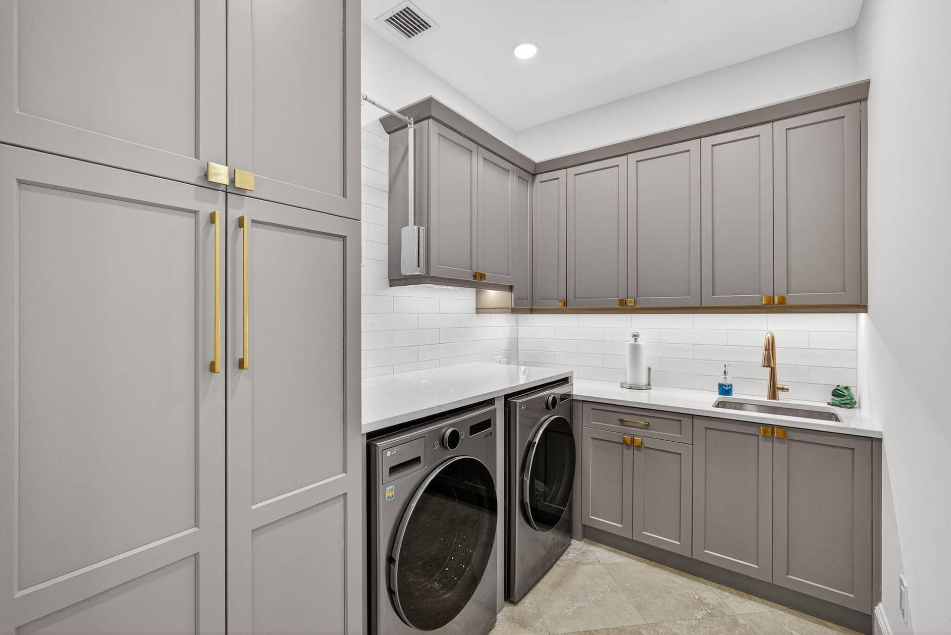 11912 Palma Drive, Palm Beach Gardens, FL 33418 Newly Added Utility Room