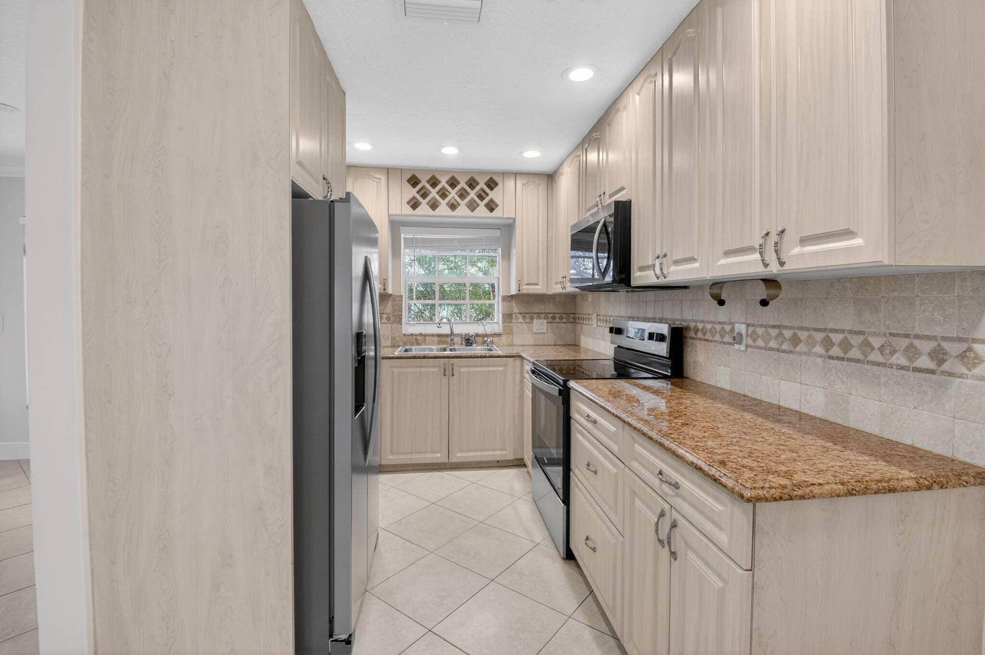 9197 SW 3rd Street, Boca Raton, FL 33428 Kitchen #1