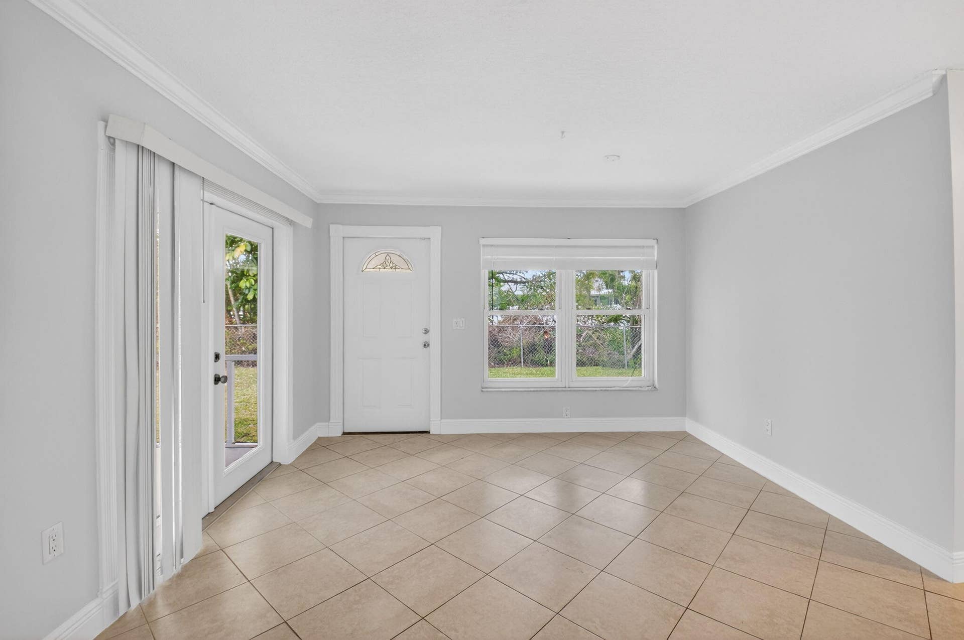 9197 SW 3rd Street, Boca Raton, FL 33428 Entry Way #1