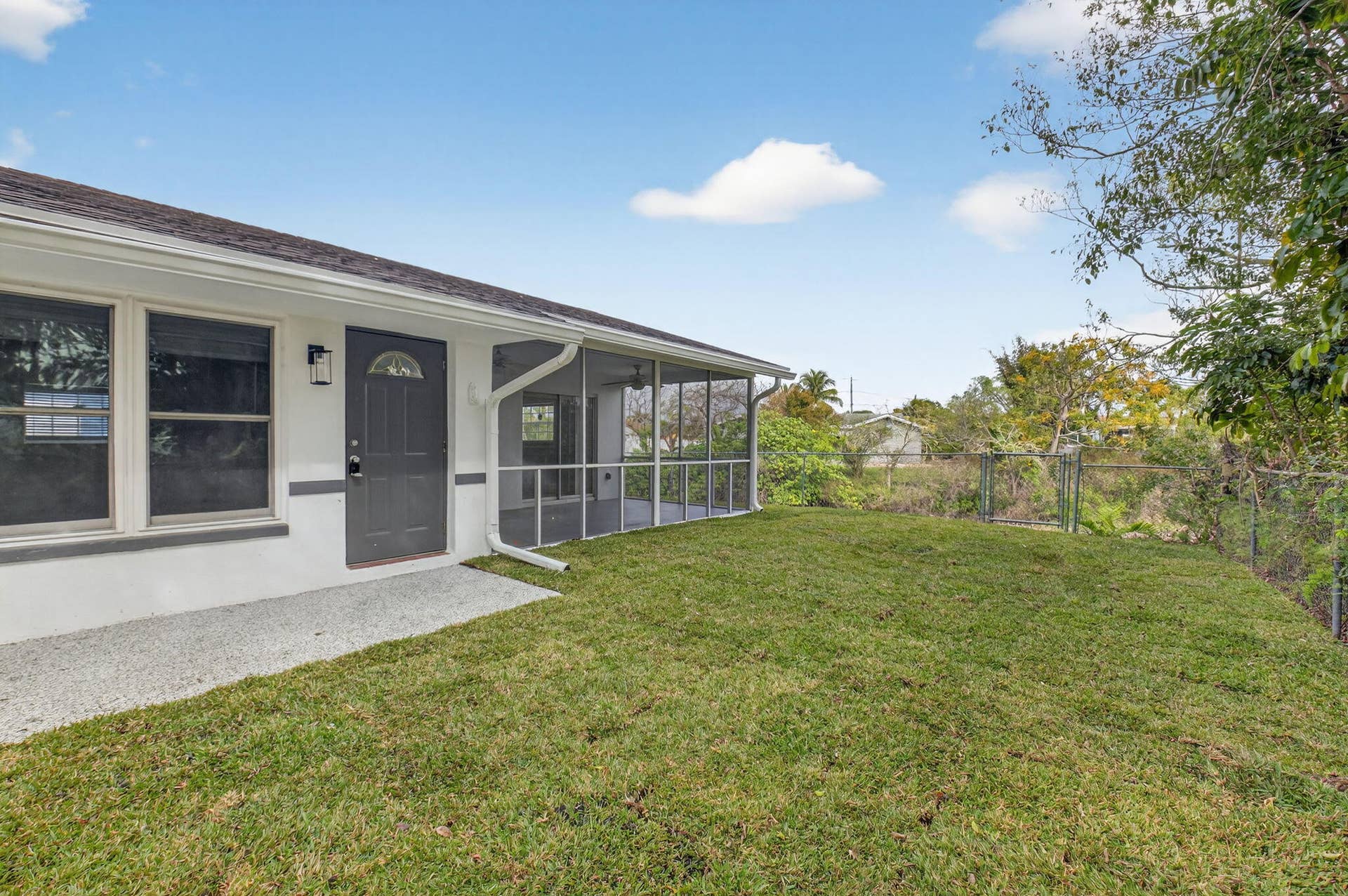 9197 SW 3rd Street, Boca Raton, FL 33428 Right Side