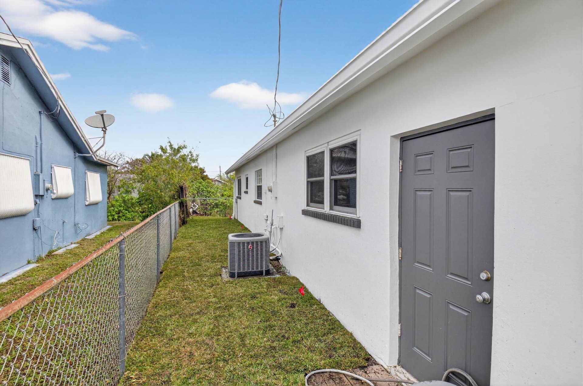 9197 SW 3rd Street, Boca Raton, FL 33428 Left side