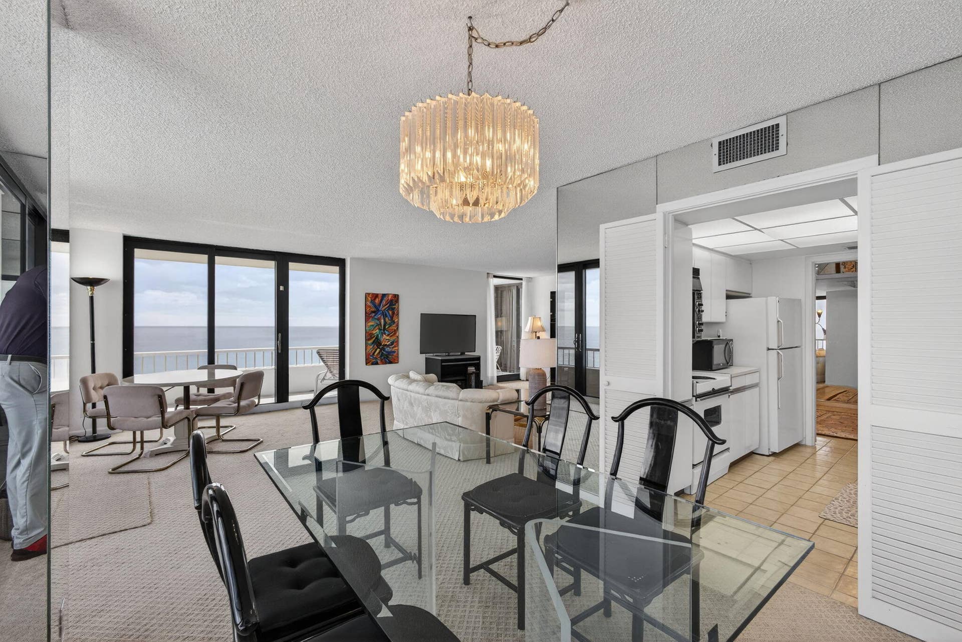 Dinning/Kitchen