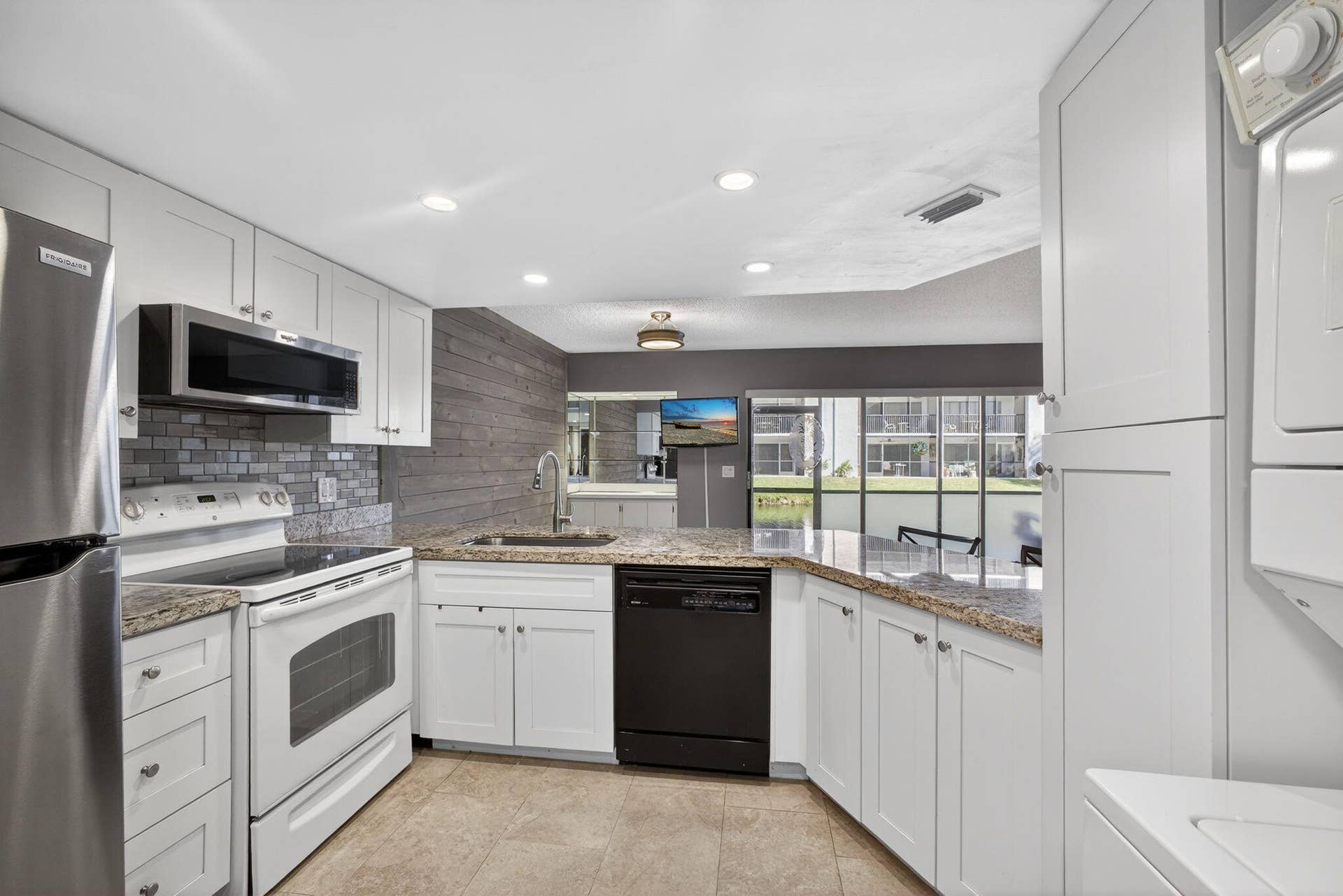 1605 S Us Highway 1, #D105, Jupiter, FL 33477 1605 S Us Highway 1, #D105, Jupiter, FL 33477