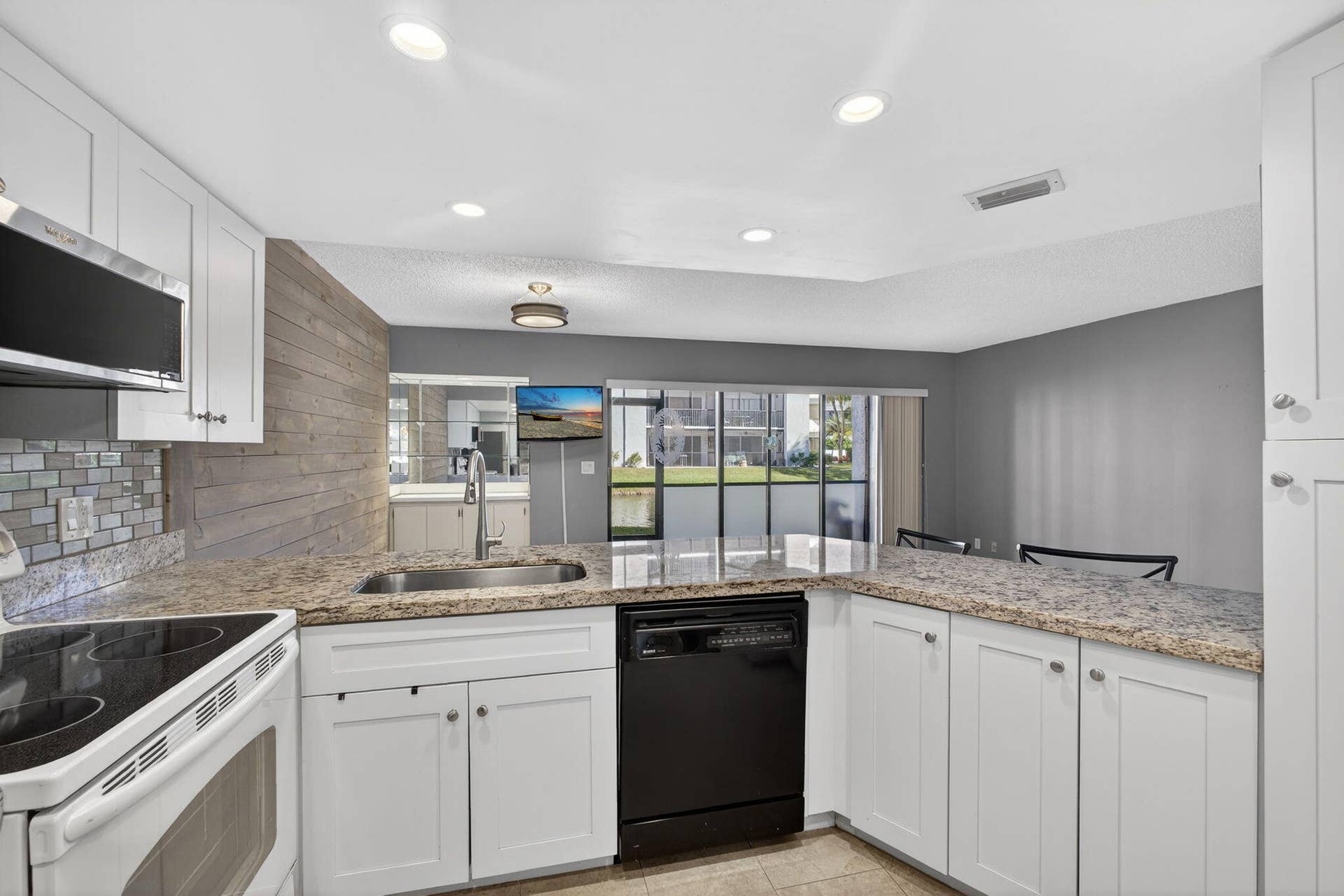 1605 S Us Highway 1, #D105, Jupiter, FL 33477 1605 S Us Highway 1, #D105, Jupiter, FL 33477