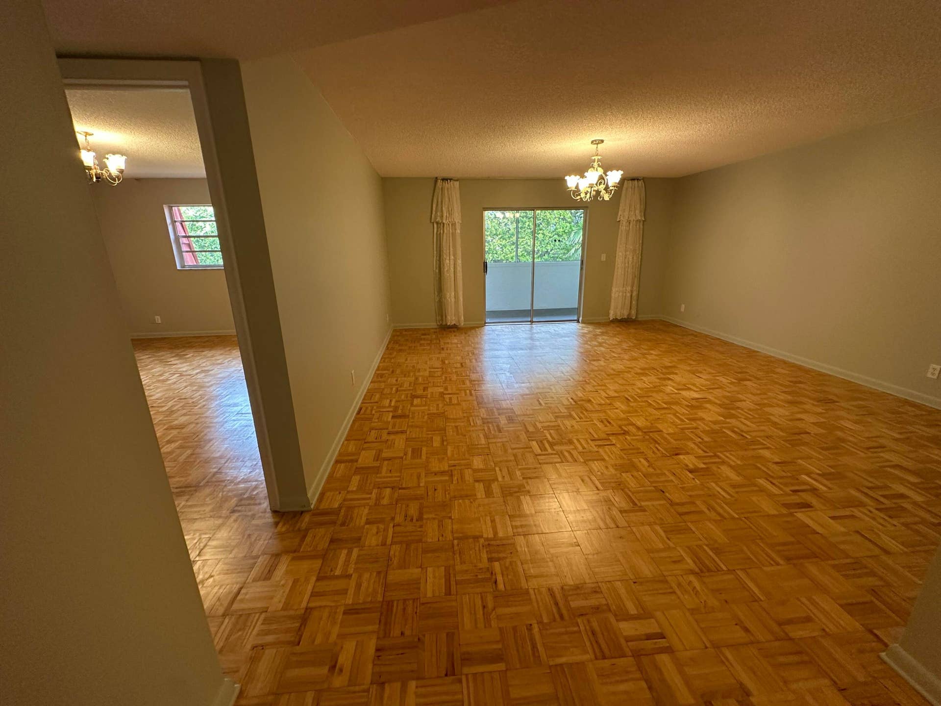 22615 SW 66th Avenue, #415, Boca Raton, Boca Raton, FL 33428 Living room