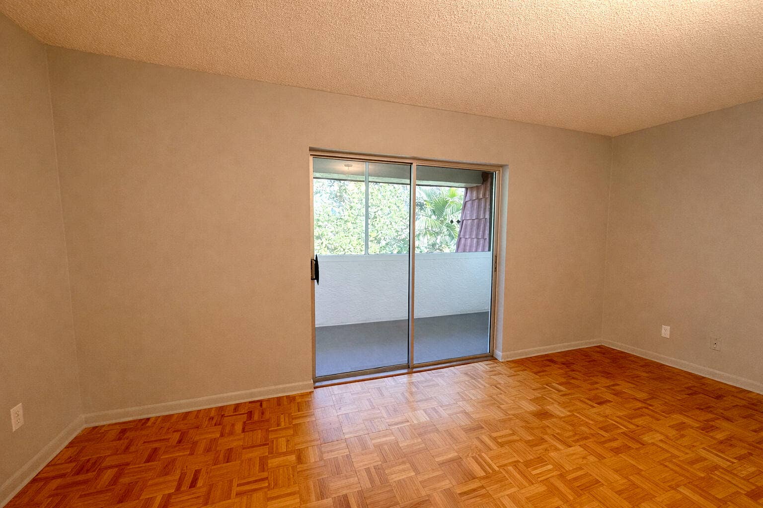 22615 SW 66th Avenue, #415, Boca Raton, Boca Raton, FL 33428 Living room