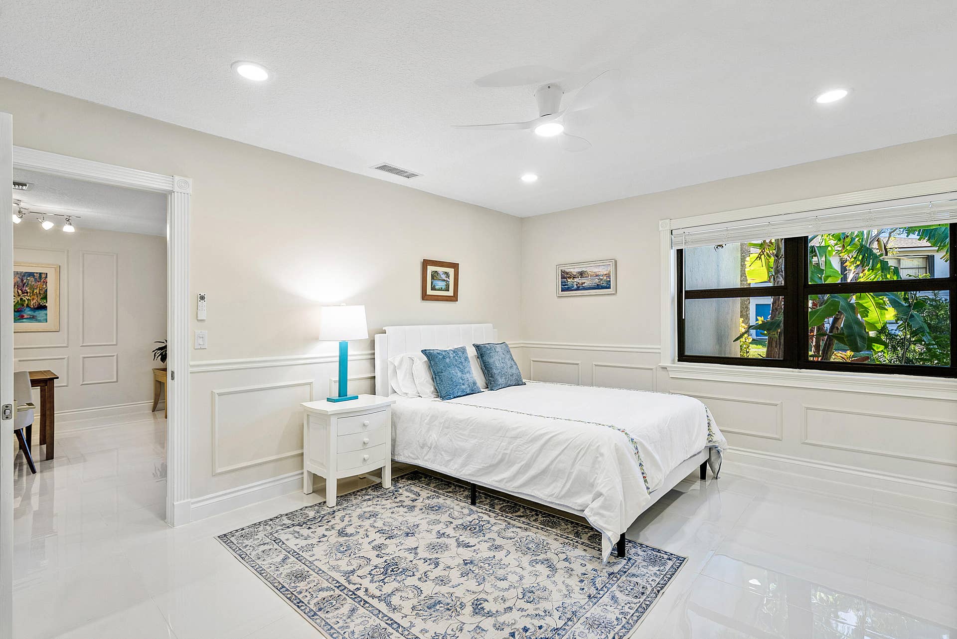 2016 SW 29th Court, #5b1, Delray Beach, FL 33445 Large Primary Suite