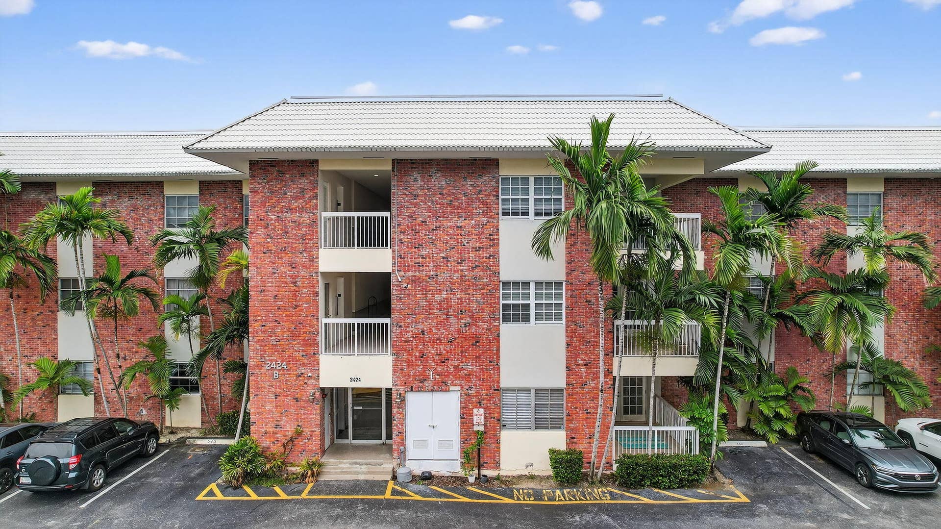 2424 SE 17th Street, #208b, Fort Lauderdale, FL 33316 29-web-or-mls-DJI_0066